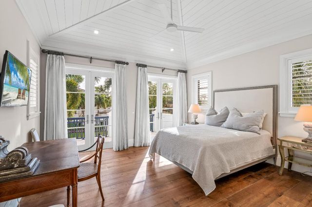 1002 Seasage Drive, Delray Beach, FL 33483