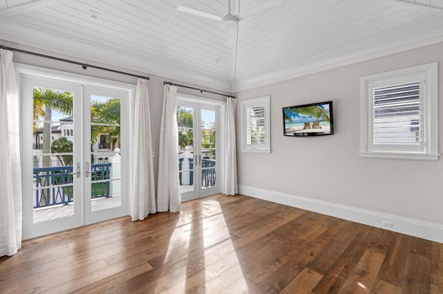 1002 Seasage Drive, Delray Beach, FL 33483