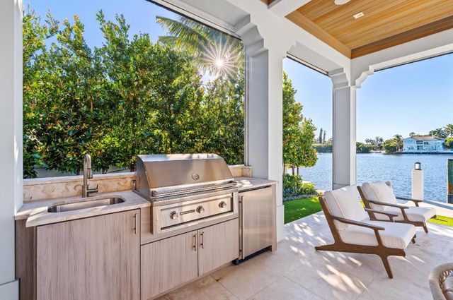 1002 Seasage Drive, Delray Beach, FL 33483