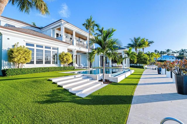 1002 Seasage Drive, Delray Beach, FL 33483