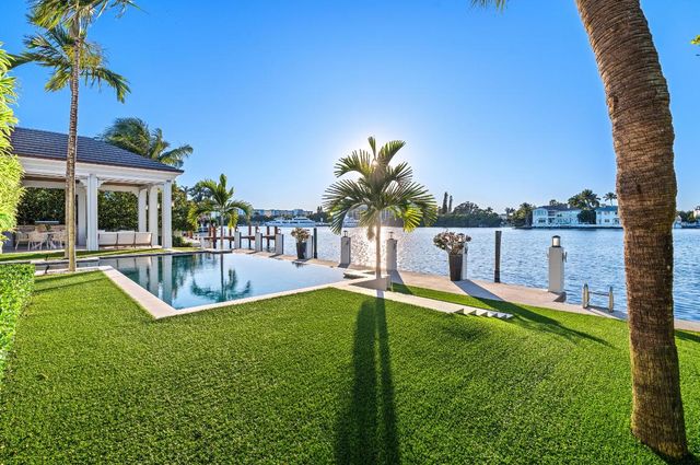 1002 Seasage Drive, Delray Beach, FL 33483