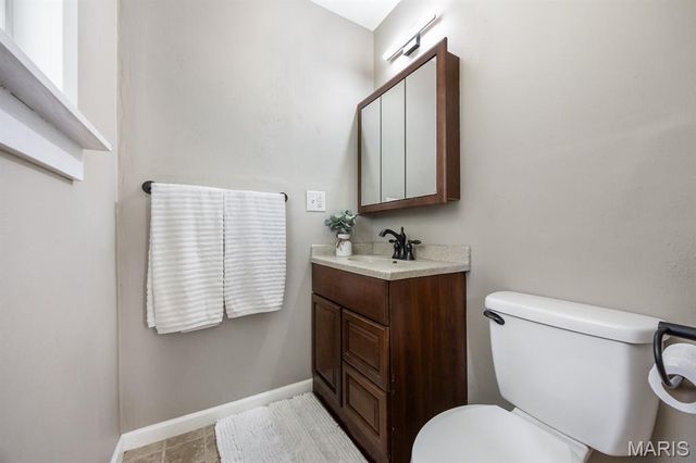 117 Williamsburg Drive, Belleville, IL 62221