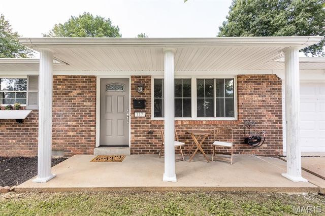 117 Williamsburg Drive, Belleville, IL 62221