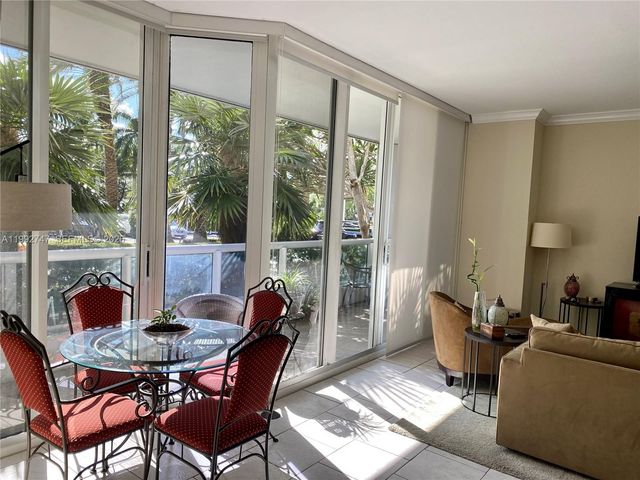 21205 Yacht Club Dr 204, Aventura, FL 33180