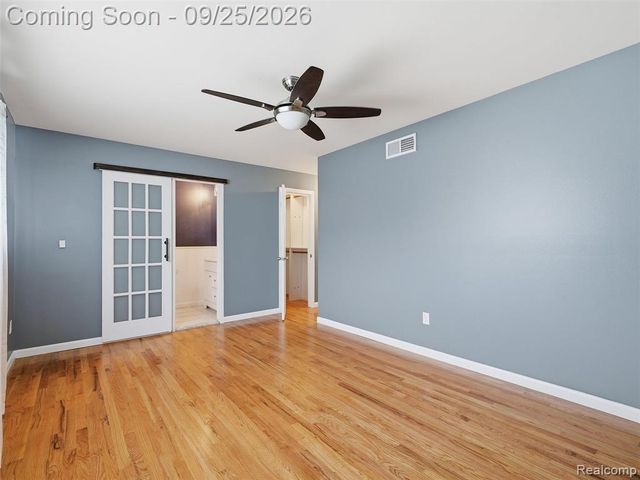 27046 Fairfax Street, Southfield, MI 48076