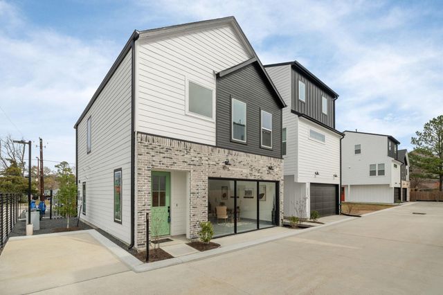 4752 Martin Hill Street, Houston, TX 77018