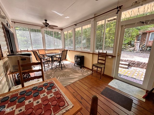 261 Lily Way, Cosby, TN 37722