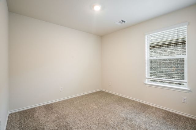 1324 Stuarts Forest Drive, Denton, TX 76207