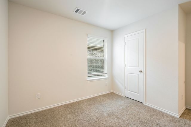 1324 Stuarts Forest Drive, Denton, TX 76207