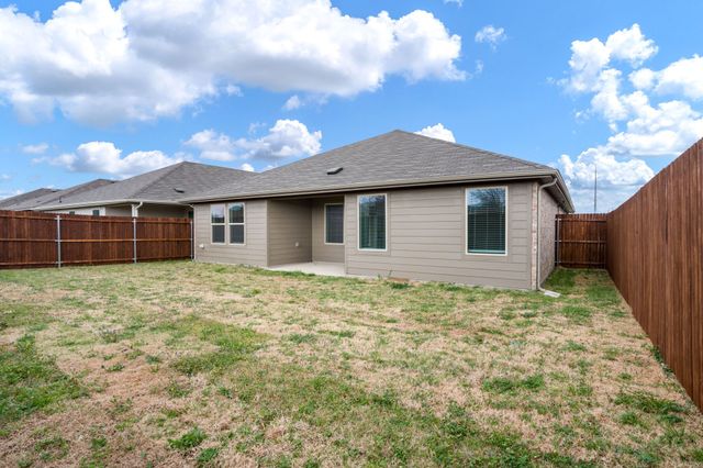 1324 Stuarts Forest Drive, Denton, TX 76207