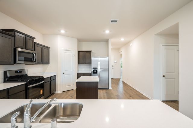 1324 Stuarts Forest Drive, Denton, TX 76207