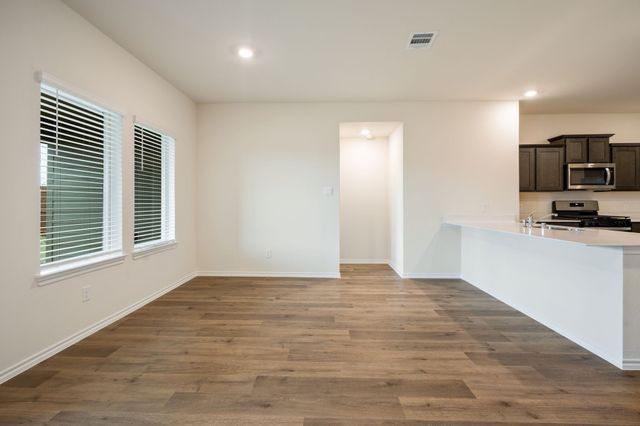 1324 Stuarts Forest Drive, Denton, TX 76207