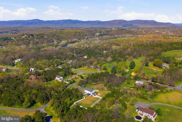 75 OAK HILL DR, Front Royal, VA 22630