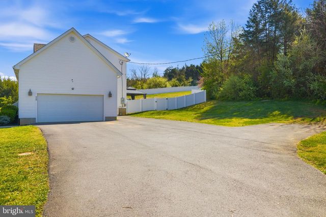 75 OAK HILL DR, Front Royal, VA 22630