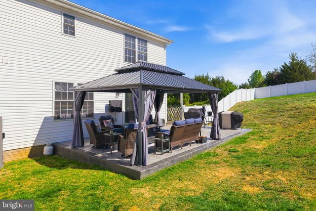 75 OAK HILL DR, Front Royal, VA 22630
