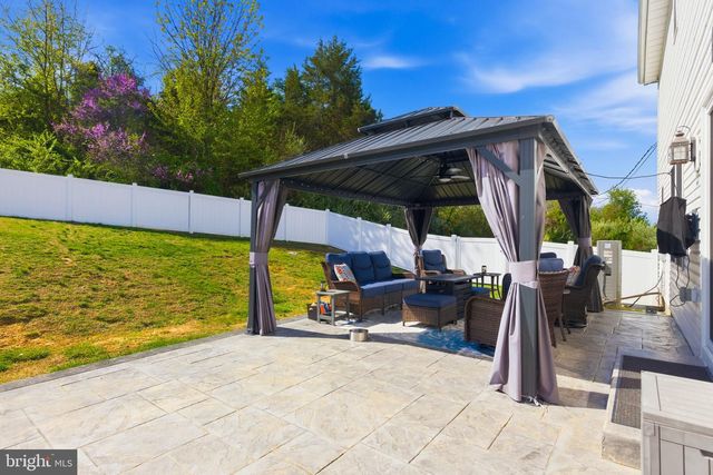 75 OAK HILL DR, Front Royal, VA 22630
