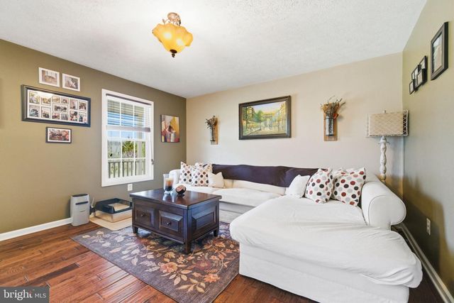 75 OAK HILL DR, Front Royal, VA 22630