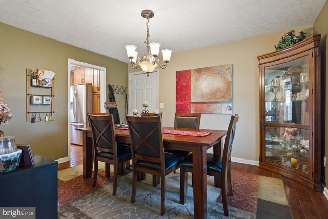 75 OAK HILL DR, Front Royal, VA 22630