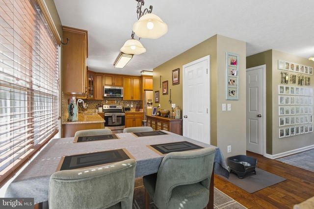 75 OAK HILL DR, Front Royal, VA 22630