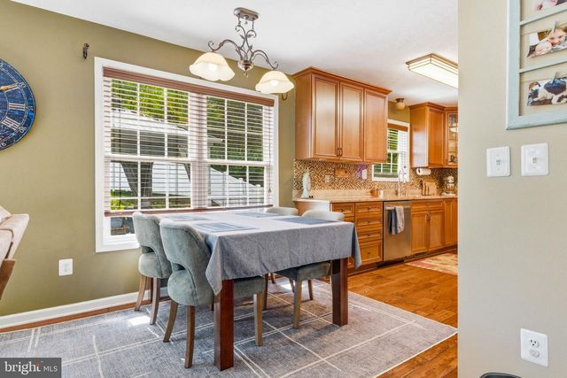 75 OAK HILL DR, Front Royal, VA 22630