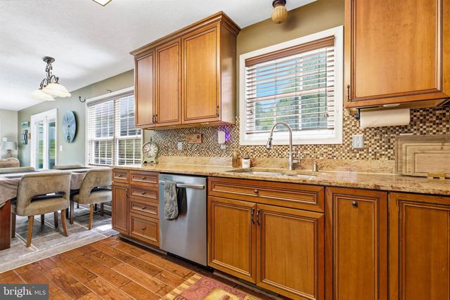 75 OAK HILL DR, Front Royal, VA 22630