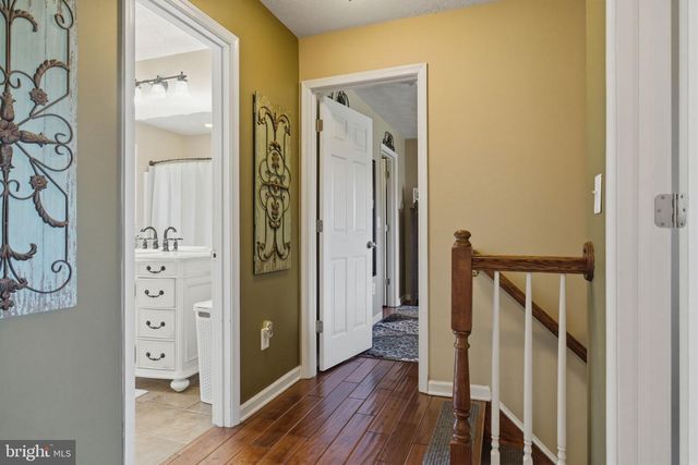 75 OAK HILL DR, Front Royal, VA 22630