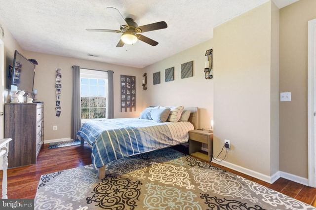 75 OAK HILL DR, Front Royal, VA 22630
