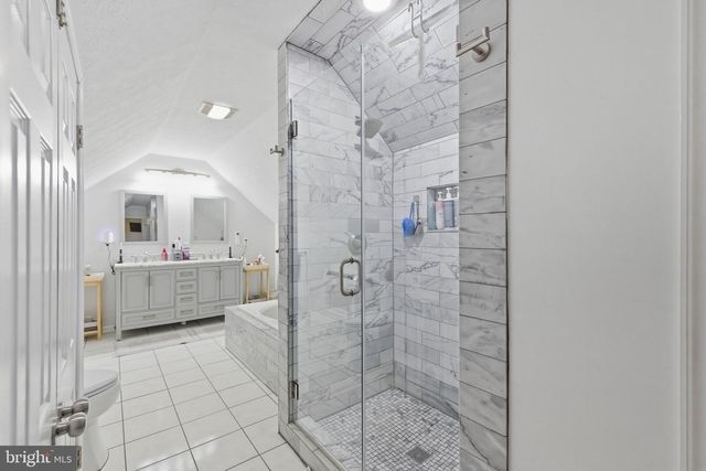 75 OAK HILL DR, Front Royal, VA 22630