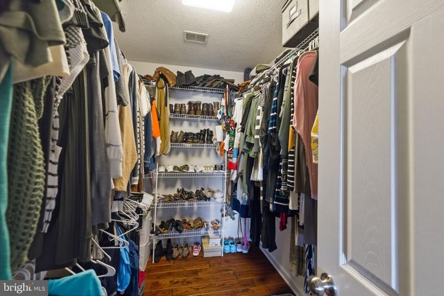 75 OAK HILL DR, Front Royal, VA 22630