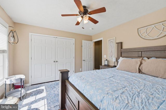 75 OAK HILL DR, Front Royal, VA 22630