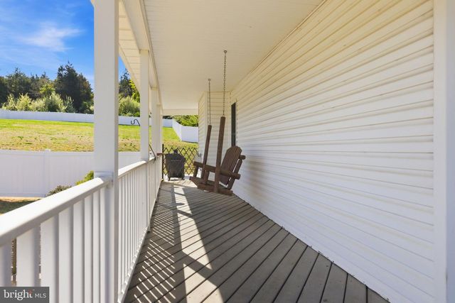 75 OAK HILL DR, Front Royal, VA 22630