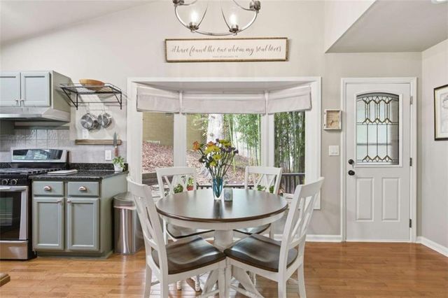 5428 N Cove Road N, Gainesville, GA 30504