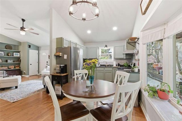 5428 N Cove Road N, Gainesville, GA 30504