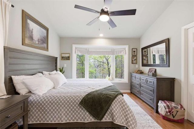 5428 N Cove Road N, Gainesville, GA 30504