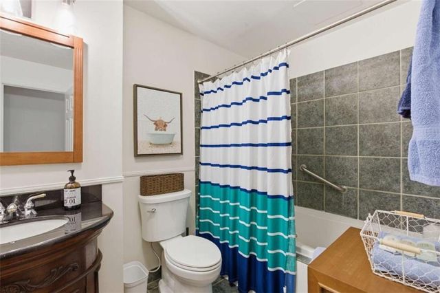 5428 N Cove Road N, Gainesville, GA 30504