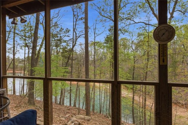 5428 N Cove Road N, Gainesville, GA 30504