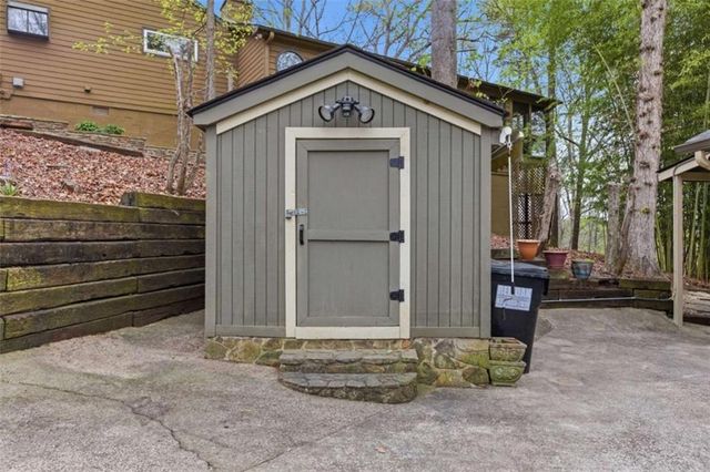 5428 N Cove Road N, Gainesville, GA 30504