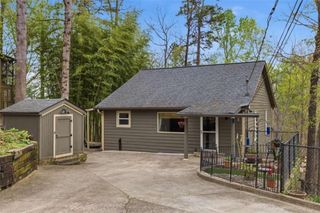 5428 N Cove Road N, Gainesville, GA 30504