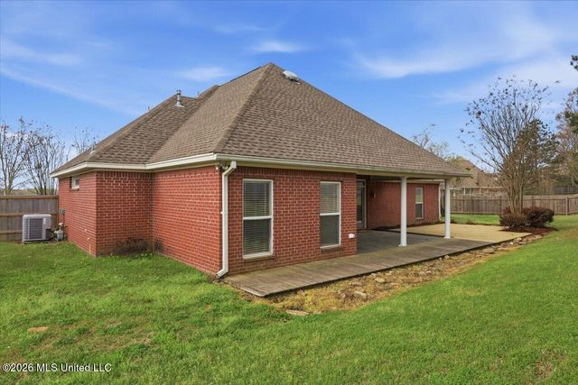 105 Oak Meadow Drive, Clinton, MS 39056
