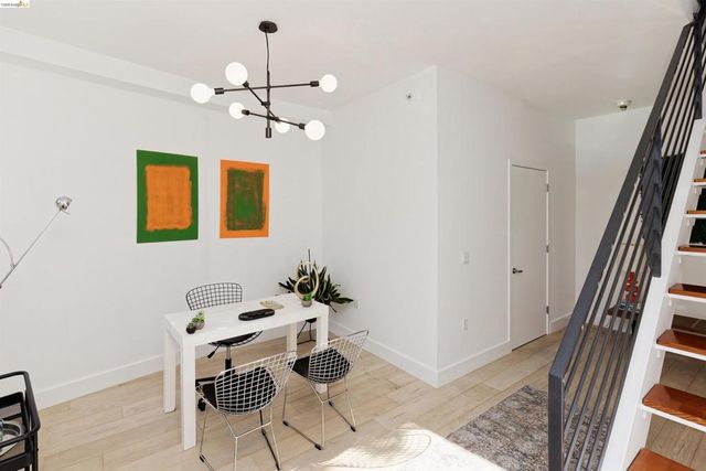 2300 Broadway 5, Oakland, CA 94612