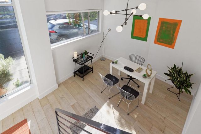 2300 Broadway 5, Oakland, CA 94612