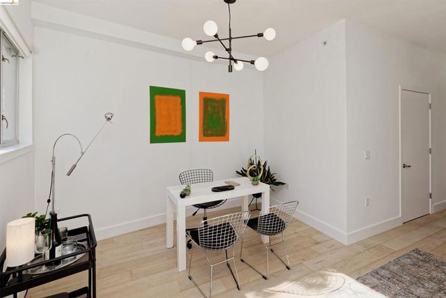 2300 Broadway 5, Oakland, CA 94612