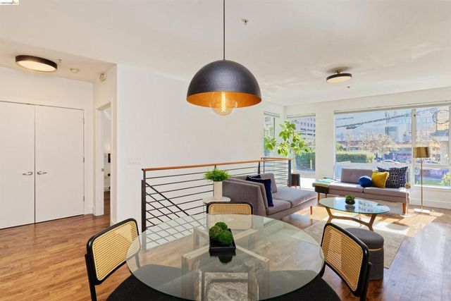 2300 Broadway 5, Oakland, CA 94612