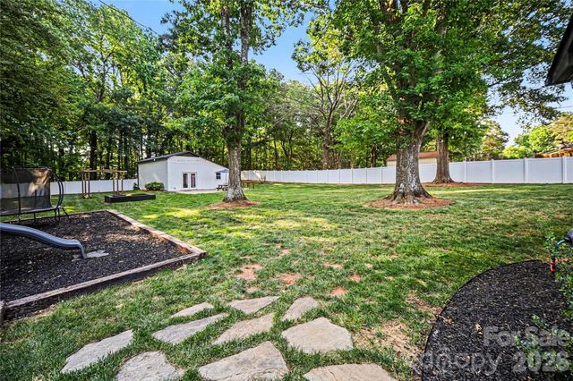 254 Lucky Drive NW, Concord, NC 28027
