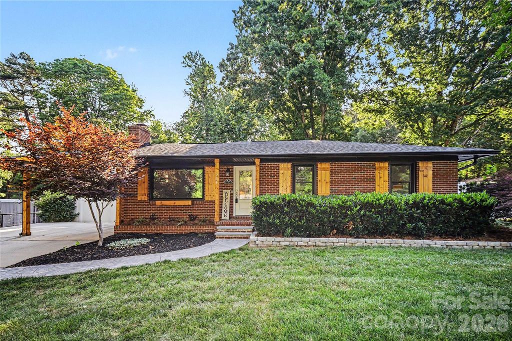254 Lucky Drive NW, Concord, NC 28027