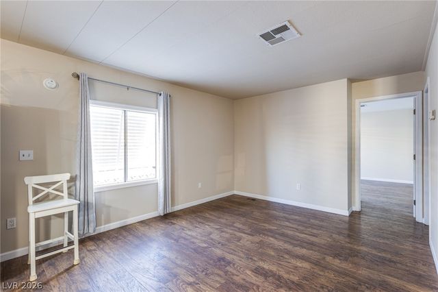 4557 Royal Ridge Boulevard, Las Vegas, NV 89103