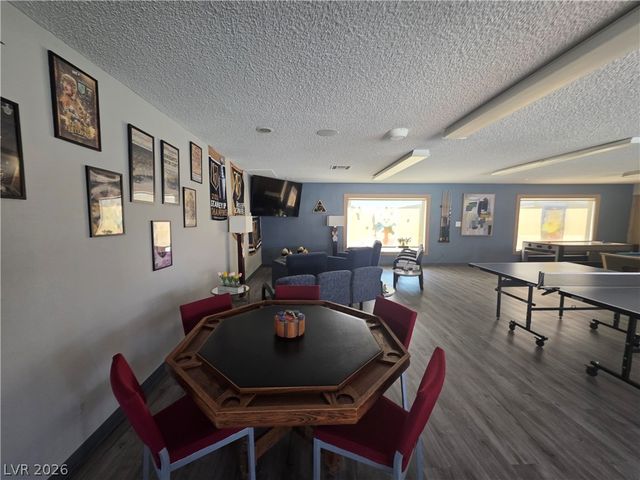 4557 Royal Ridge Boulevard, Las Vegas, NV 89103