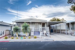 4557 Royal Ridge Boulevard, Las Vegas, NV 89103