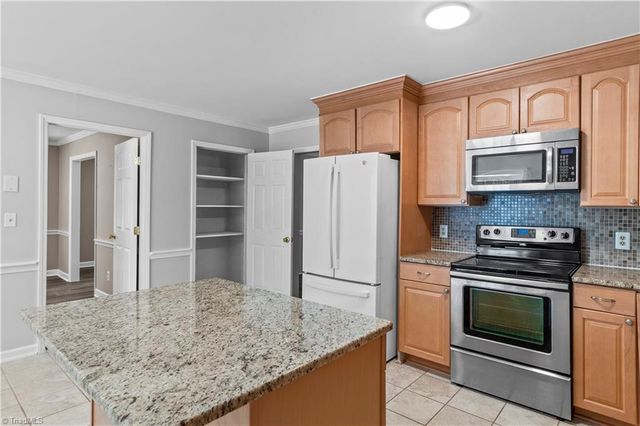 3545 N Lakeshore Drive, Clemmons, NC 27012