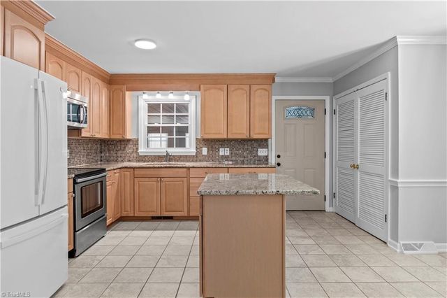 3545 N Lakeshore Drive, Clemmons, NC 27012